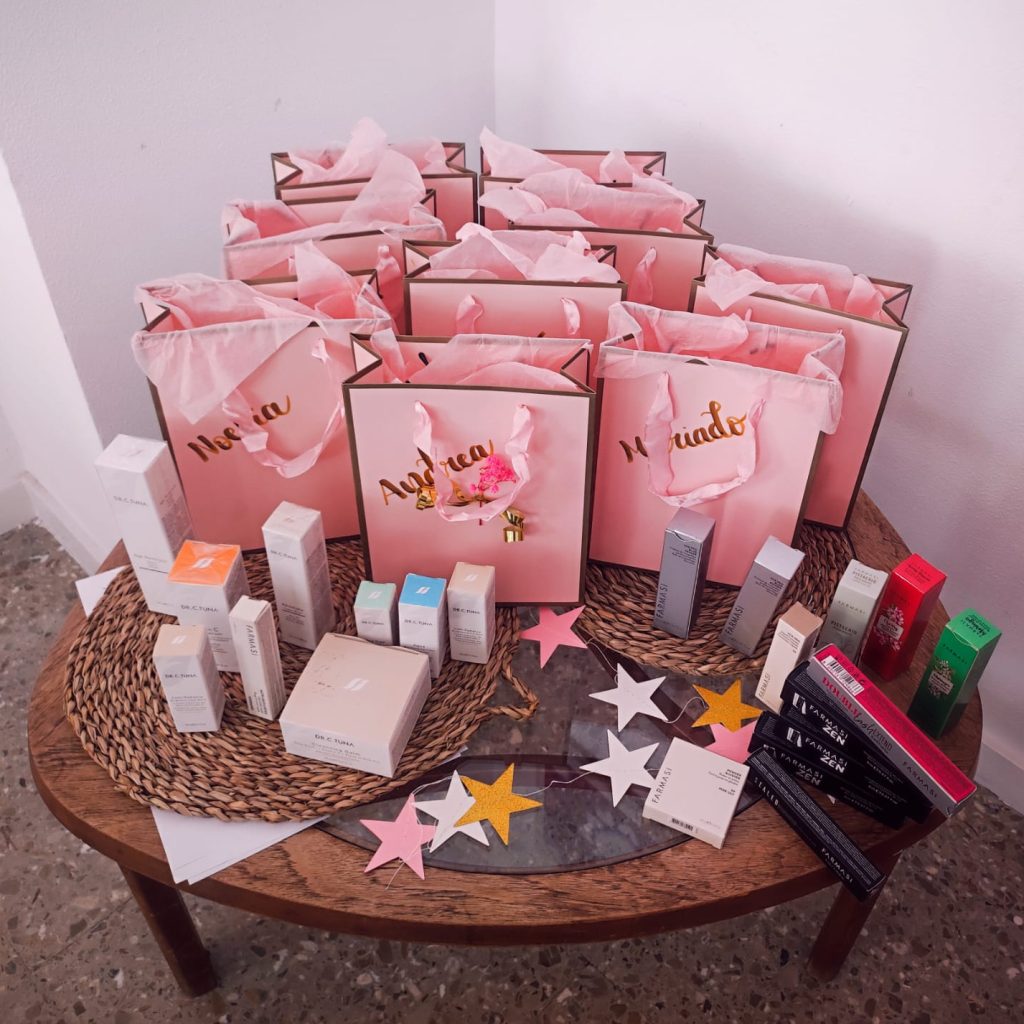 Productos de maquillaje y cuidado en beauty party en Alicante y alrededores